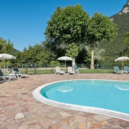 Lejlighed Amazing In Idro With Shared Pool Crone